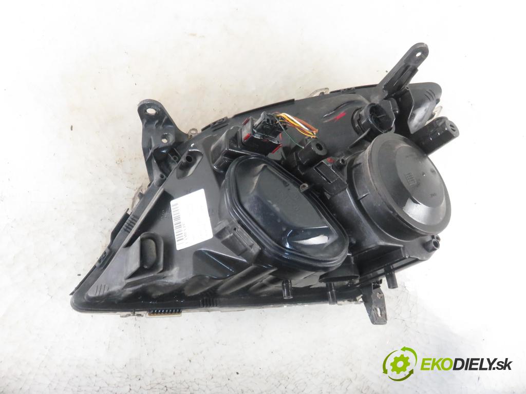 OPEL VECTRA C GTS (Z02) LIFTBACK 2004 90,00 1.8 16V 122 - Z 18 XE 1796,00 Svetlo PP