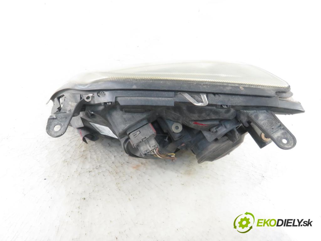 OPEL VECTRA C GTS (Z02) LIFTBACK 2004 90,00 1.8 16V 122 - Z 18 XE 1796,00 Svetlo PP