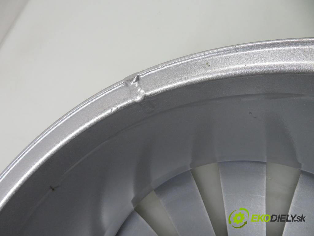 AUDI 0 disky / disk