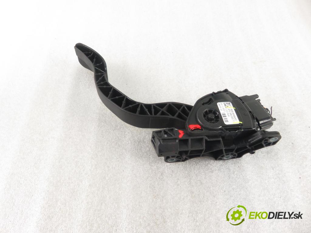 FORD S-MAX (WA6) MINIVAN 2008 96,00 2.0 TDCi - AZWA 1997,00 Potenciometer plynu 6G929F836KD ; 6PV00922011 (Pedále)