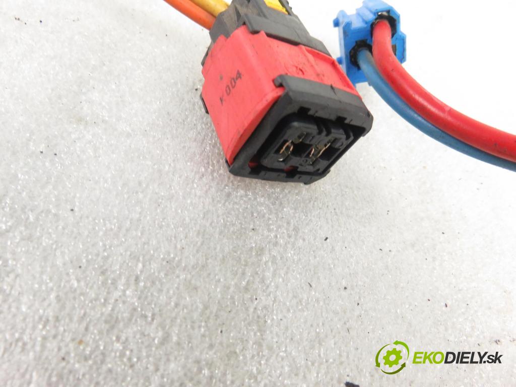 CITROEN BERLINGO / BERLINGO FIRST nadwozie wielkoprzestrzenne (MPV) KOMBIVAN 2000 51,00 1.9 D - WJY (DW8B) 1868,00 spinačka  (Spínacie skrinky a kľúče)