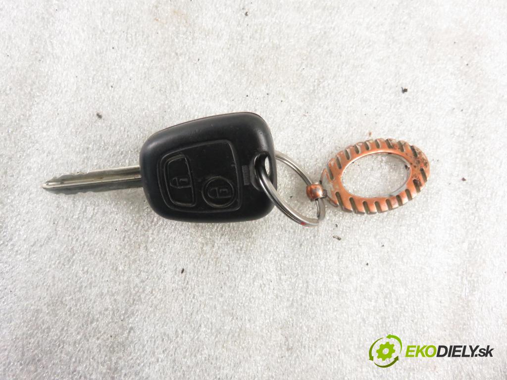 CITROEN BERLINGO / BERLINGO FIRST nadwozie wielkoprzestrzenne (MPV) KOMBIVAN 2000 51,00 1.9 D - WJY (DW8B) 1868,00 spinačka  (Spínacie skrinky a kľúče)