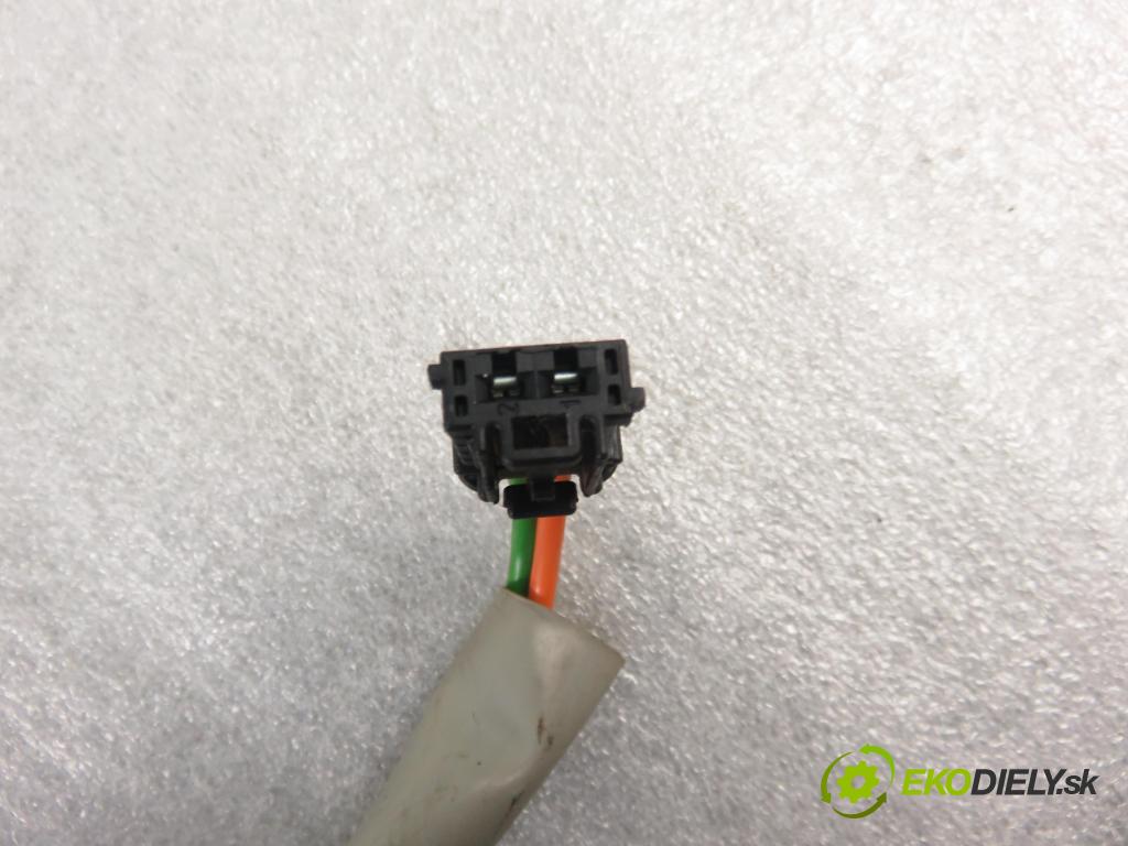 CITROEN BERLINGO / BERLINGO FIRST nadwozie wielkoprzestrzenne (MPV) KOMBIVAN 2006 66,00 1.6 HDI 90 - 9HX (DV6ATED4) 1560,00 spinačka 9663123280 (Spínacie skrinky a kľúče)