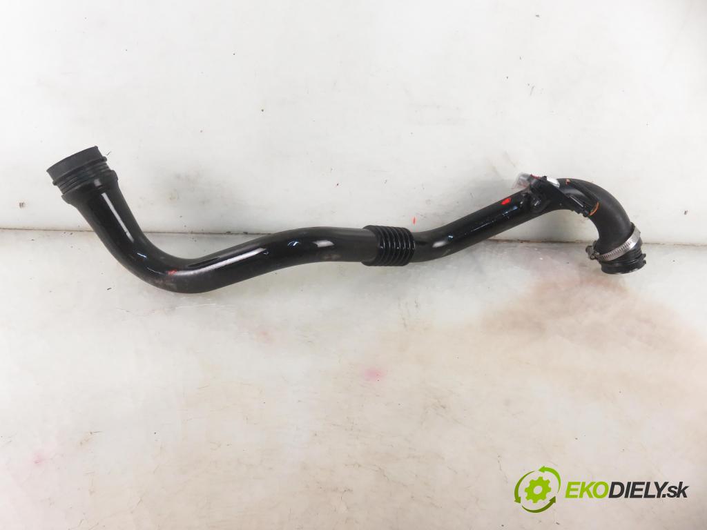 RENAULT MEGANE II (BM0/1_, CM0/1_) HB 2005 63,00 1.5 dCi 86 - K9K 724 1461,00 Rúra intercoolera turba 8200527670 ; 0281002566