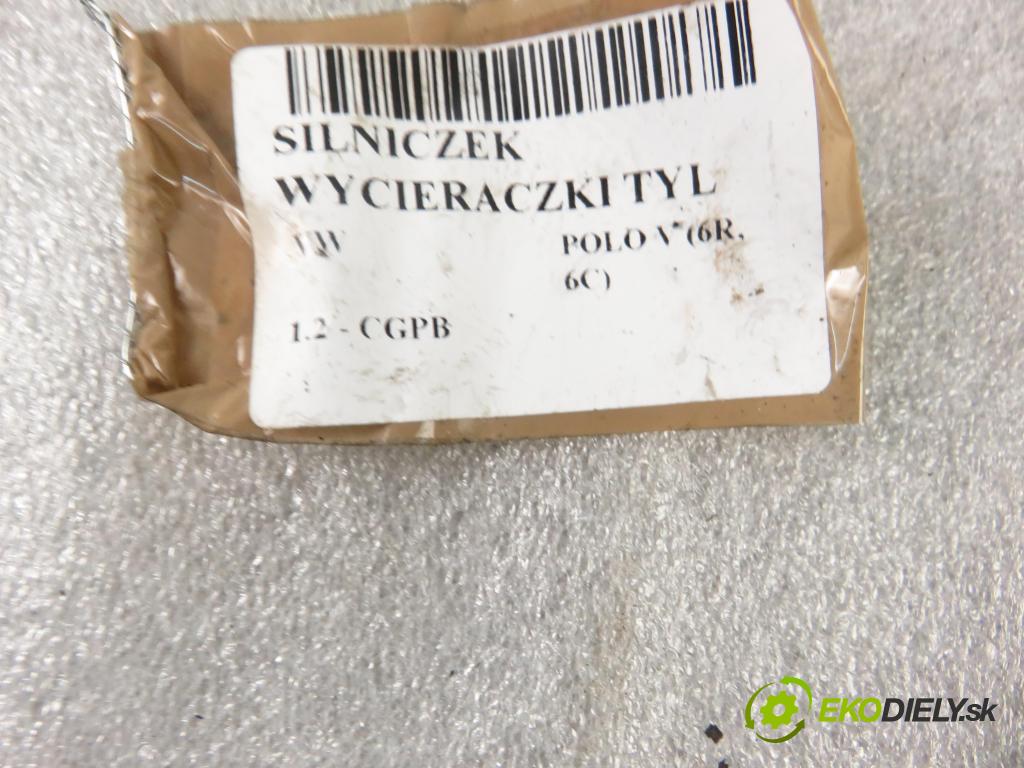 VW POLO (6R, 6C) HB 2010 44,00 1.2 - CGPB 1198,00 motorek stěrače ZADNÍ: 0390201207 ; 5K6955711B