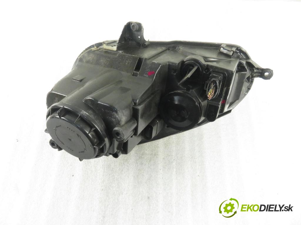 VW GOLF V (1K1) HB 2009 75,00 1.6 - BSE 1595,00 Svetlo PP 1K6941006P