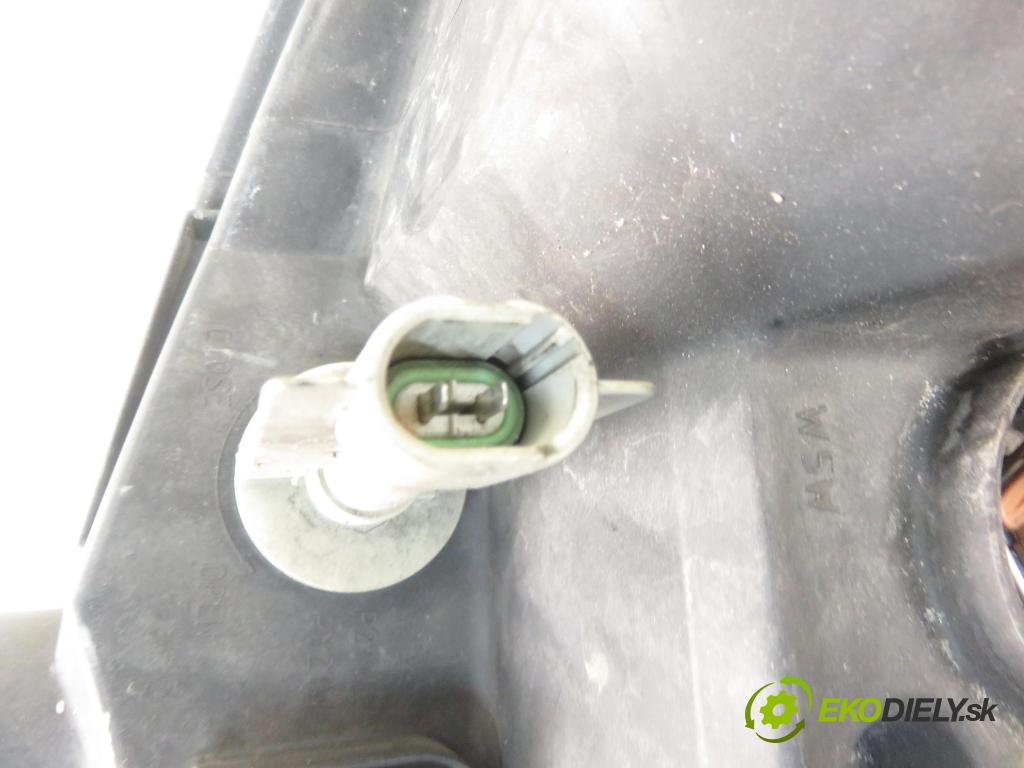 RENAULT TRAFIC II Autobus (JL) BUS 2010 0,00 2.0 dCi 90 (JL0H) - M9R 782 1995,00 Svetlo LP 8200701354