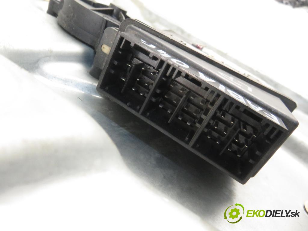 SKODA FABIA I Combi (6Y5) KOMBI 2001 74,00 1.9 TDI - ATD 1896,00 mechanismus oken 6Q1959801A