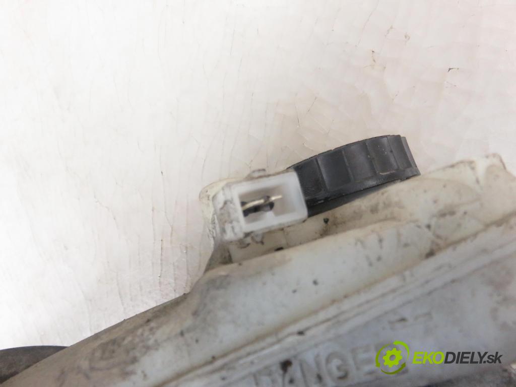 CITROEN BERLINGO / BERLINGO FIRST nadwozie wielkoprzestrzenne (MPV) KOMBIVAN 2000 51,00 1.9 D - WJY (DW8B) 1868,00 Posilovač 9642118780 ; 0204024284 (Servočerpadlá, pumpy riadenia)