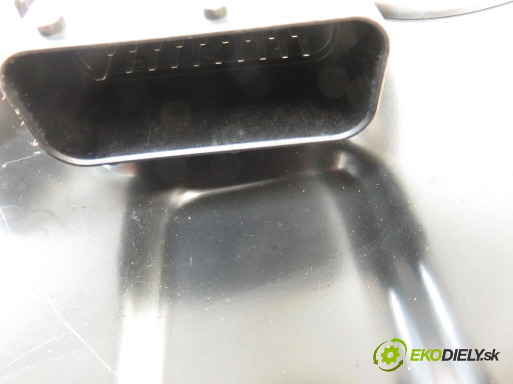 SEAT TOLEDO II (1M2) SEDAN 2001 92,00 1.8 20V 125 - AGN 1781,00 mechanismus oken 1M0837755