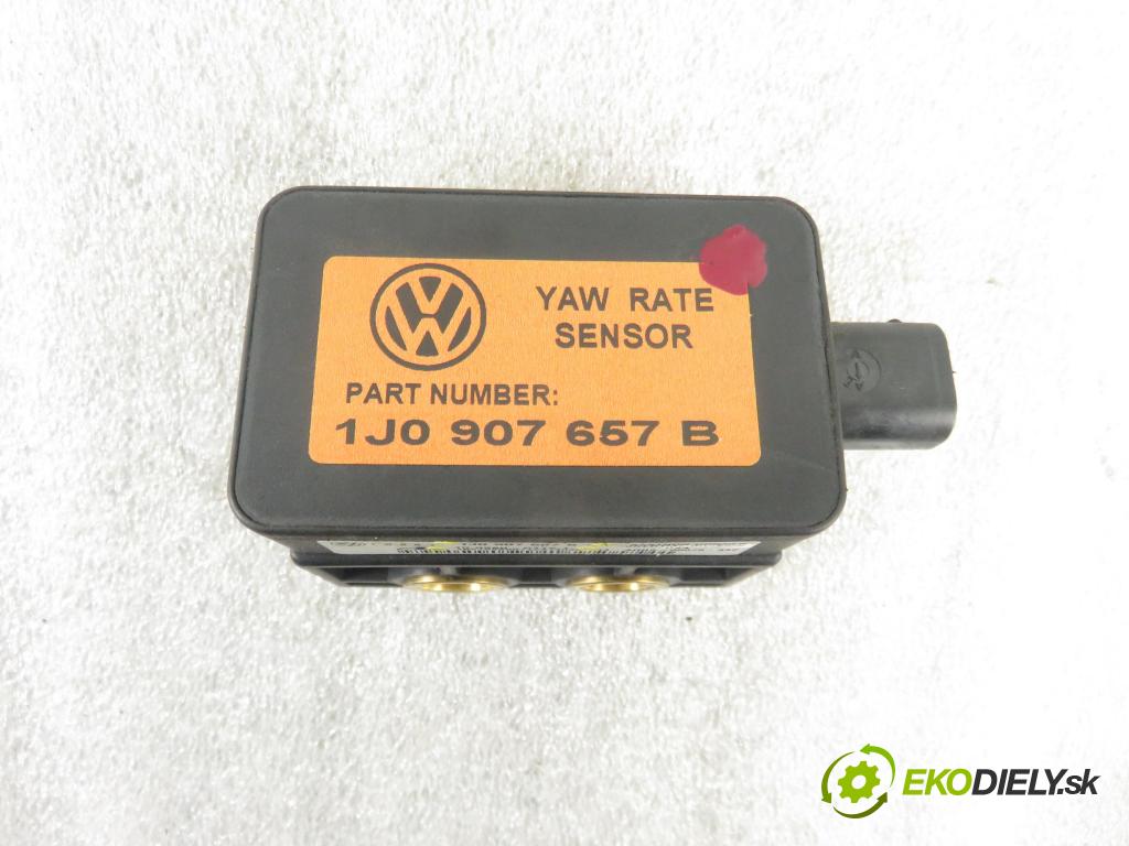VW GOLF IV (1J1) HB 1999 85,00 1.9 TDI 4motion - AJM 1896,00 snímač ESP 1J0907657B ; 10098001121 ; 1J1907637B