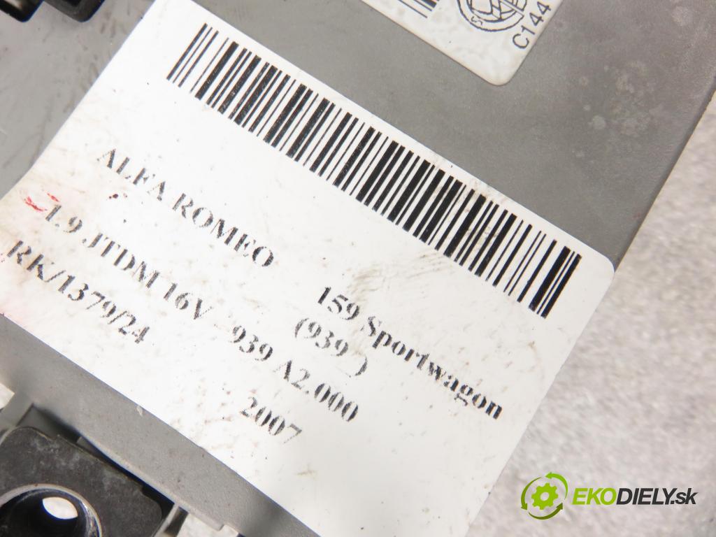 ALFA ROMEO 159 Sportwagon (939_) KOMBI 2007 110,00 1.9 JTDM 16V - 939 A2.000 1910,00 MODUL komfortu 501890170011