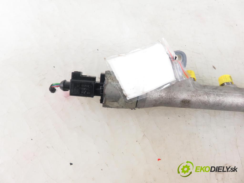 VW GOLF VI (5K1) HB 2012 77,00 1.6 TDI - CAYC 1598,00 Lišta vstrekovacia 03L089H ; 03L906054A (Vstrekovacie lišty)