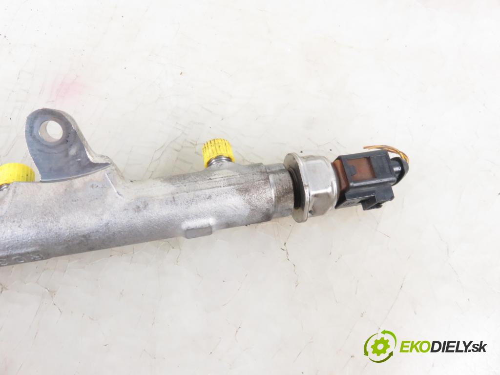 VW GOLF VI (5K1) HB 2012 77,00 1.6 TDI - CAYC 1598,00 Lišta vstrekovacia 03L089H ; 03L906054A (Vstrekovacie lišty)