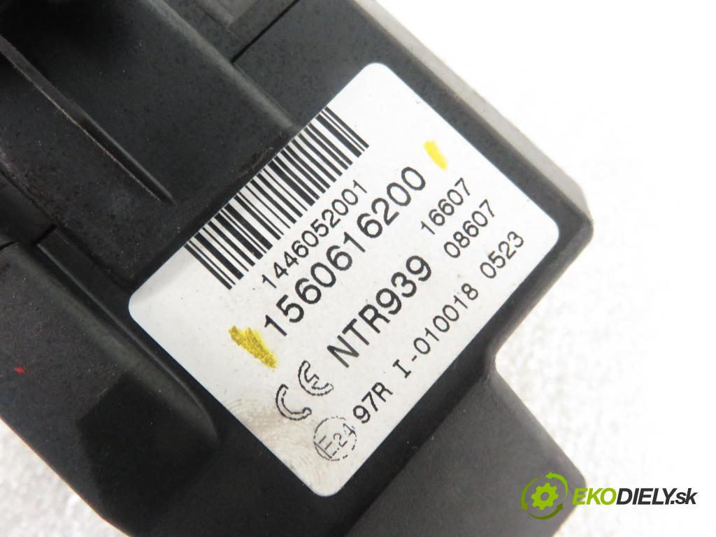 ALFA ROMEO 159 Sportwagon (939_) KOMBI 2007 110,00 1.9 JTDM 16V - 939 A2.000 1910,00 spinačka 1560616200 (Spínacie skrinky a kľúče)