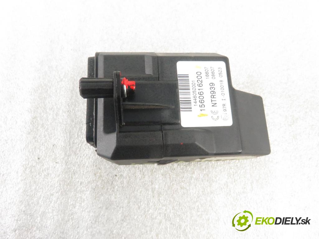 ALFA ROMEO 159 Sportwagon (939_) KOMBI 2007 110,00 1.9 JTDM 16V - 939 A2.000 1910,00 spinačka 1560616200 (Spínacie skrinky a kľúče)