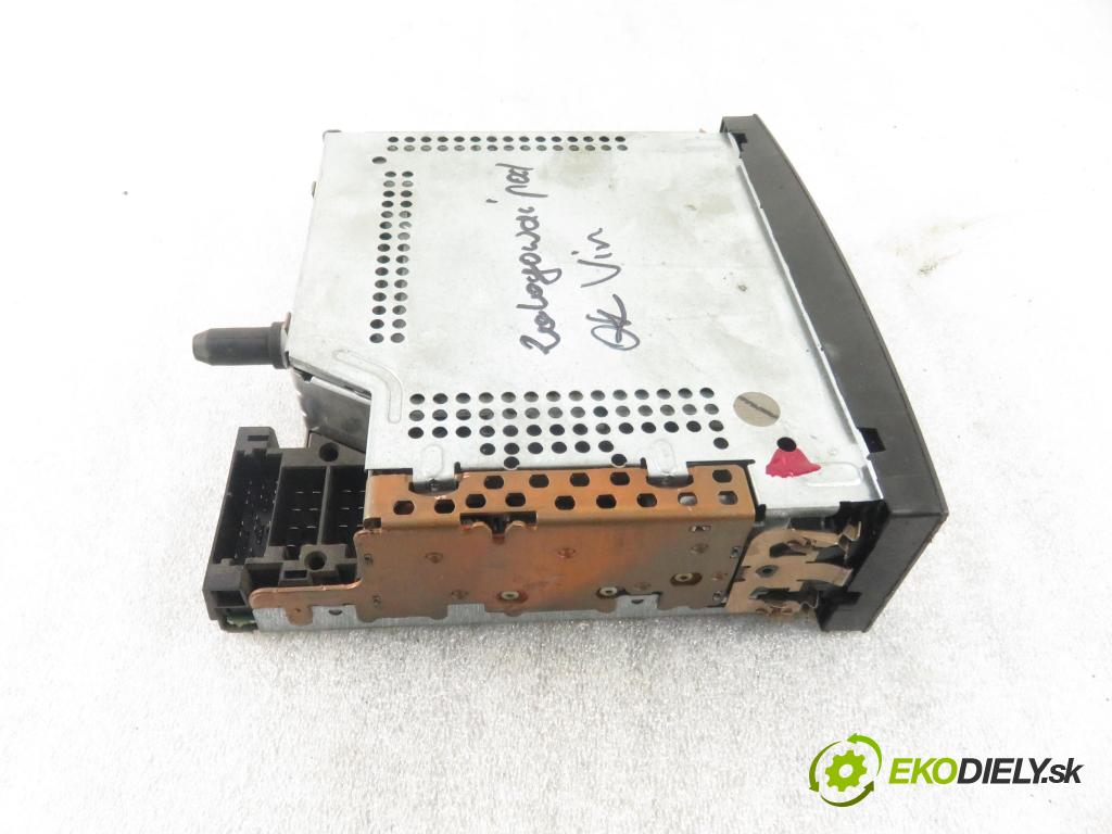 PEUGEOT 206 liftback (2A/C) HB 2002 80,00 1.6 16V - NFU (TU5JP4) 1587,00 RADIO CD 9645145977