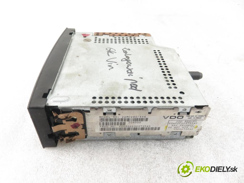 PEUGEOT 206 liftback (2A/C) HB 2002 80,00 1.6 16V - NFU (TU5JP4) 1587,00 RADIO CD 9645145977
