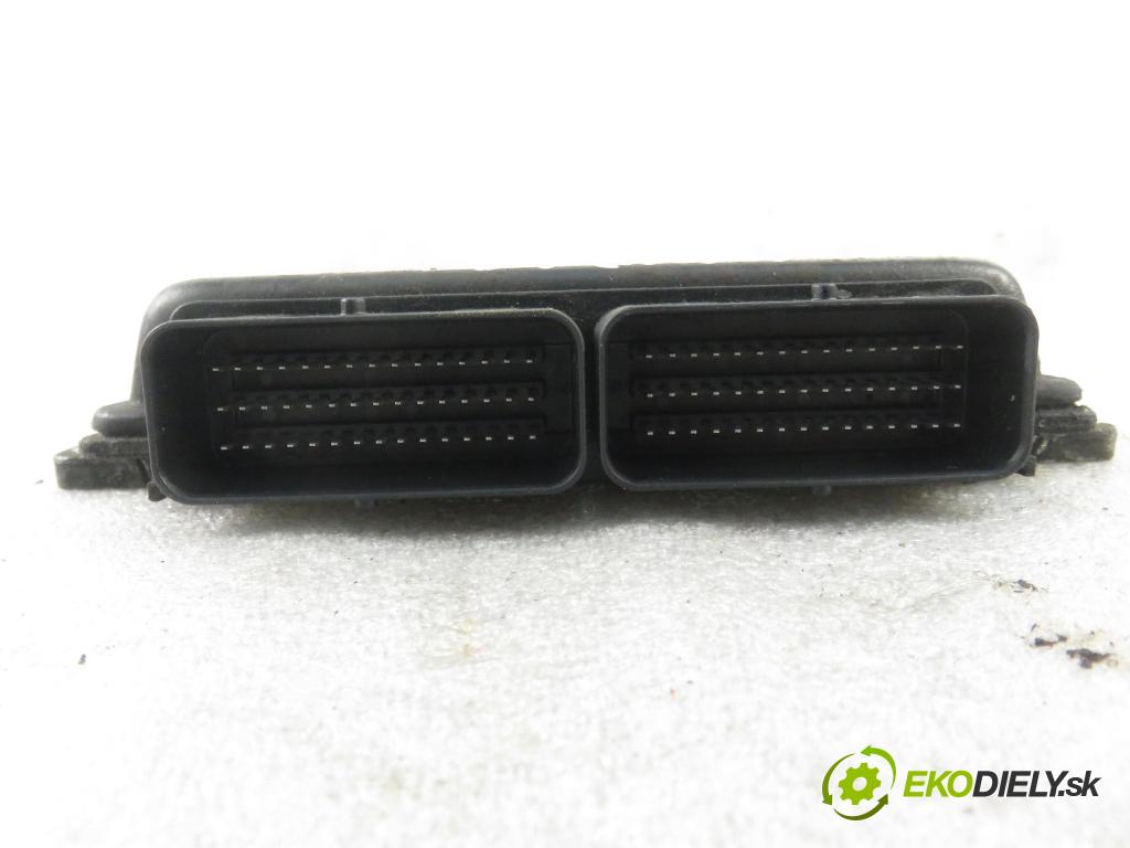 RENAULT SCENIC I (JA0/1_) MINIVAN 1999 79,00 1.6 16V 107 - K4M 700 1598,00 Riadiaca jednotka Motor S110030030 ; 8200035702 ; 7700110471