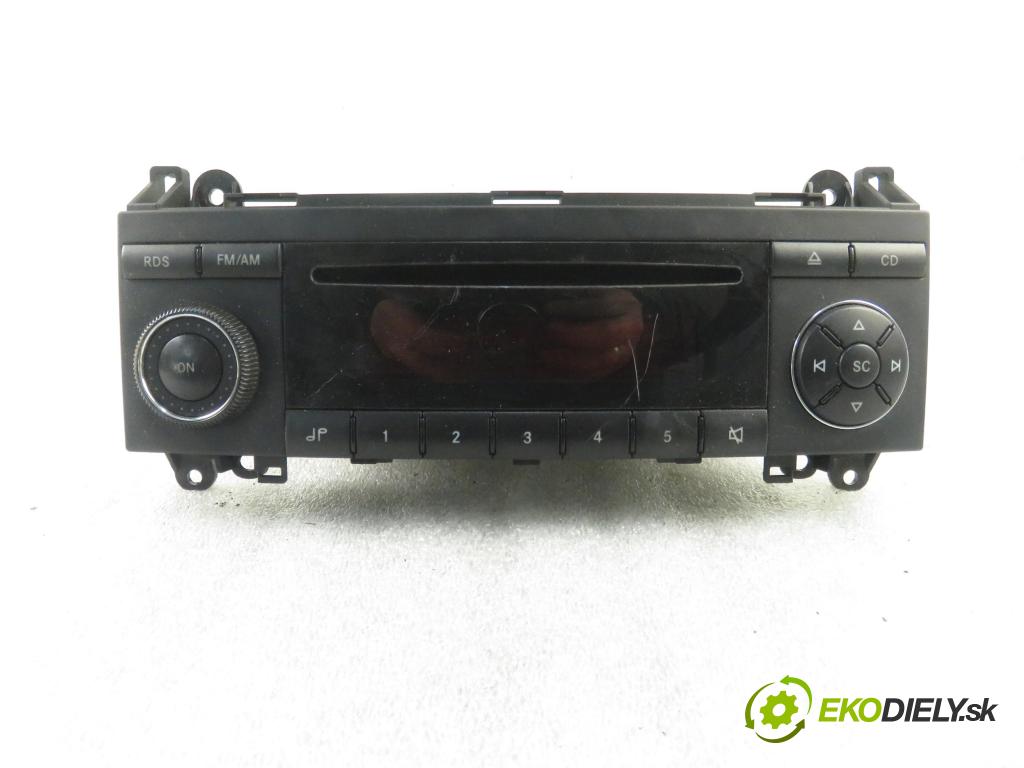 MERCEDES-BENZ KLASA A (W169) MINIVAN 2006 70,00 A 150 (169.031, 169.331) - M 266.920 1498,00 RADIO CD A1698200486