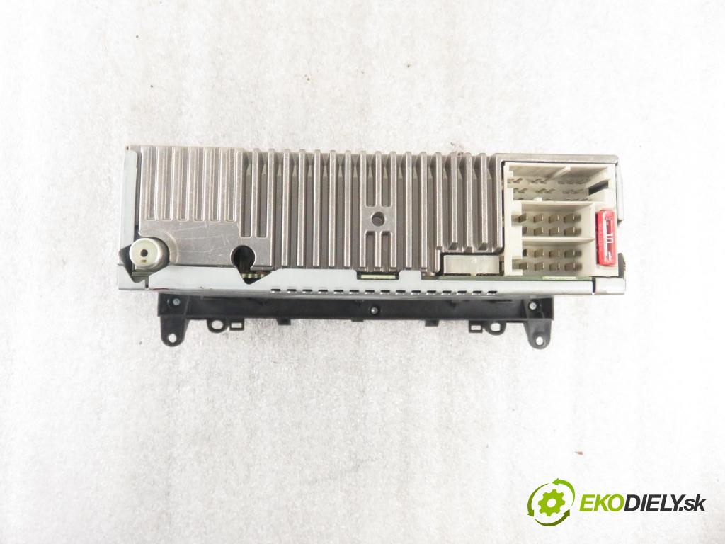 MERCEDES-BENZ KLASA A (W169) MINIVAN 2006 70,00 A 150 (169.031, 169.331) - M 266.920 1498,00 RADIO CD A1698200486