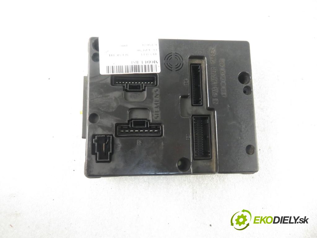 RENAULT SCENIC I (JA0/1_) MINIVAN 1999 79,00 1.6 16V 107 - K4M 700 1598,00 MODUL BSI 7700436246 ; S108502600A