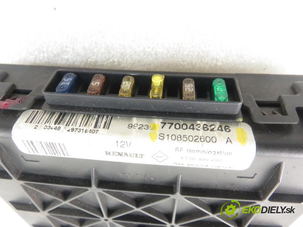 RENAULT SCENIC I (JA0/1_) MINIVAN 1999 79,00 1.6 16V 107 - K4M 700 1598,00 MODUL BSI 7700436246 ; S108502600A