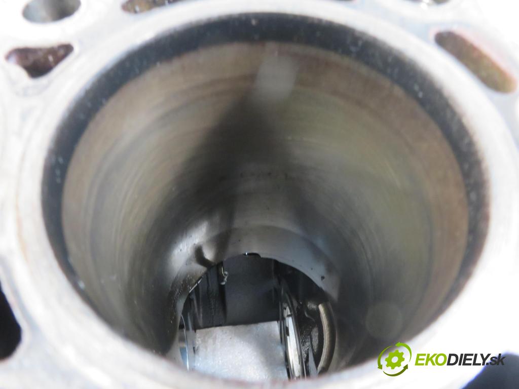 LAND ROVER RANGE ROVER SPORT (L320) SUV 2007 140,00 2.7 TDV6 4x4 190 - 276DT (PSA) 2720,00 blok Motor  (Blok motora)