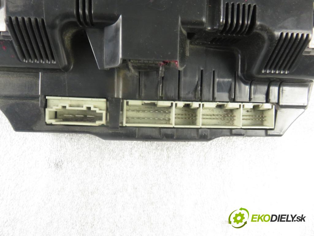 AUDI A6 (4F2, C6) SEDAN 2007 132,00 2.7 TDI 180 - BPP 2698,00 Panel topení KLIMATRONIK 4F1820043AF ; 4F0910043A ; 5HB00883350