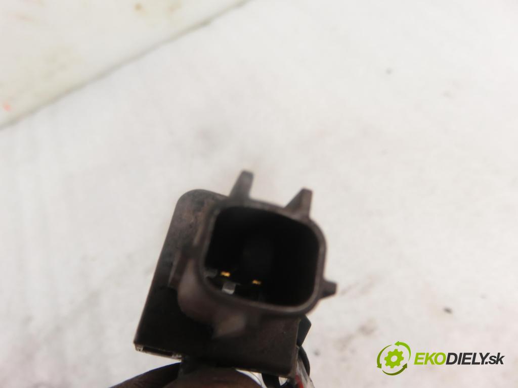 AUDI A6 (4F2, C6) SEDAN 2007 132,00 2.7 TDI 180 - BPP 2698,00 Snímač nárazu 5WK43722 ; 4L0959651 (Snímače nárazu)