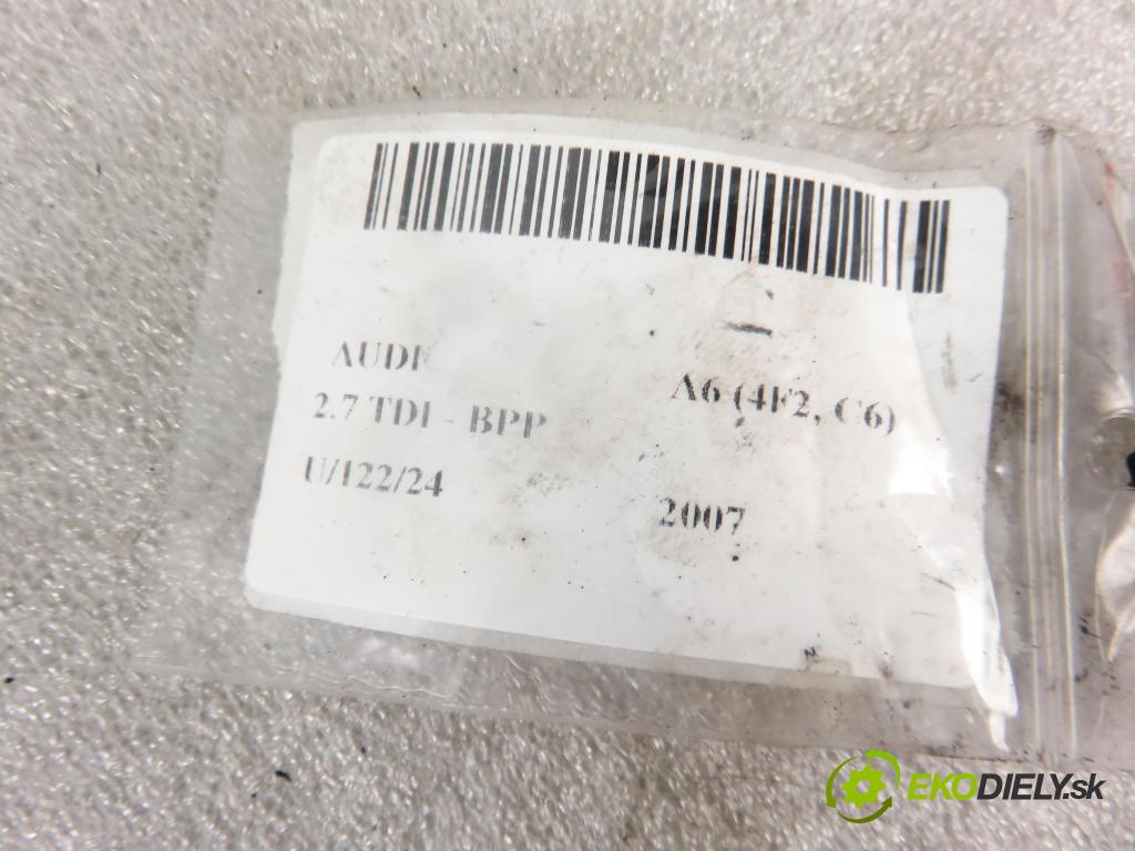 AUDI A6 (4F2, C6) SEDAN 2007 132,00 2.7 TDI 180 - BPP 2698,00 Snímač nárazu 5WK43722 ; 4L0959651 (Snímače nárazu)