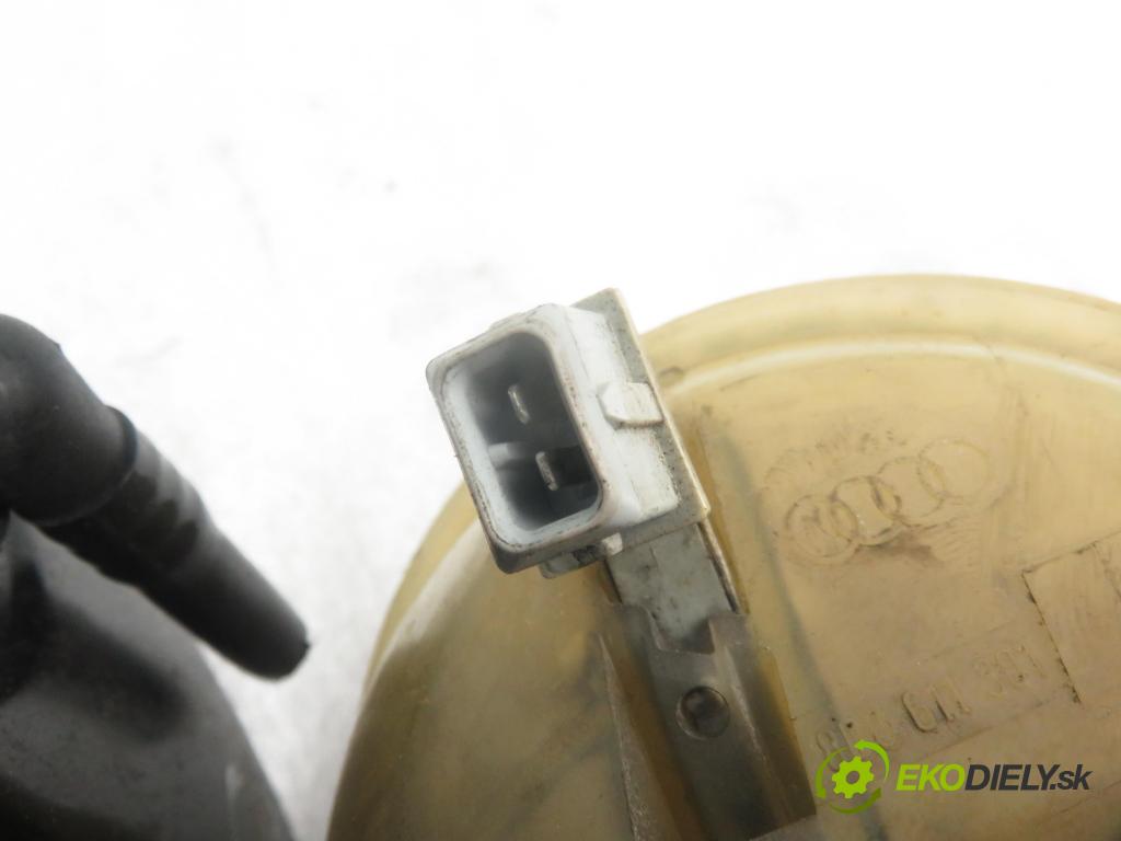 AUDI A6 (4A, C4) SEDAN 1997 0,00 2.5 TDI - AAT 2461,00 Posilovač 4A0612105P (Servočerpadlá, pumpy riadenia)