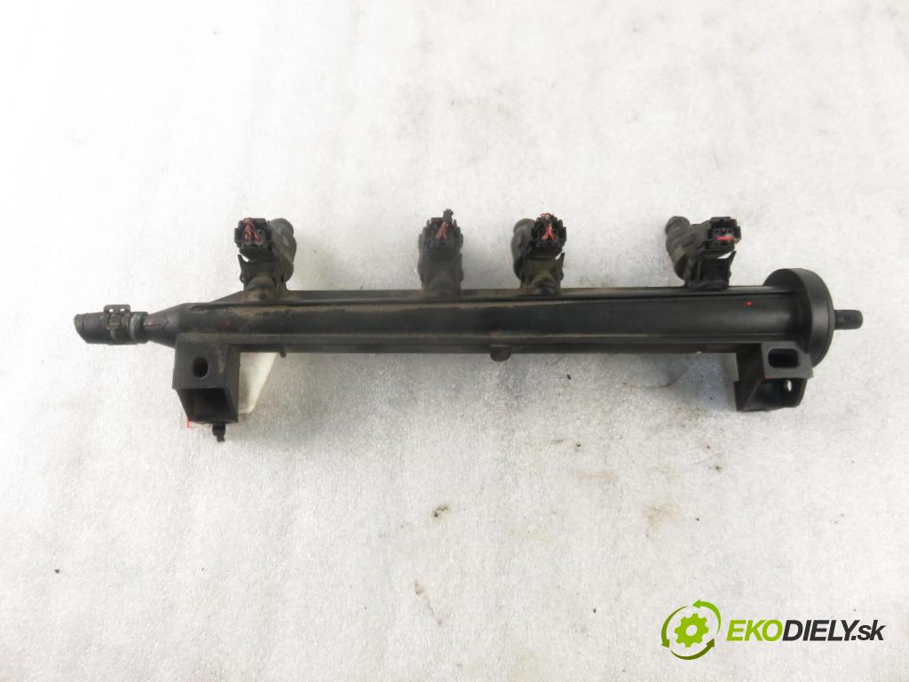 SKODA OCTAVIA II (1Z3) LIFTBACK 2006 75,00 1.6 - BSE 1595,00 Lišta vstrekovacia 06A133317AS ; 06A906031BT (Vstrekovacie lišty)