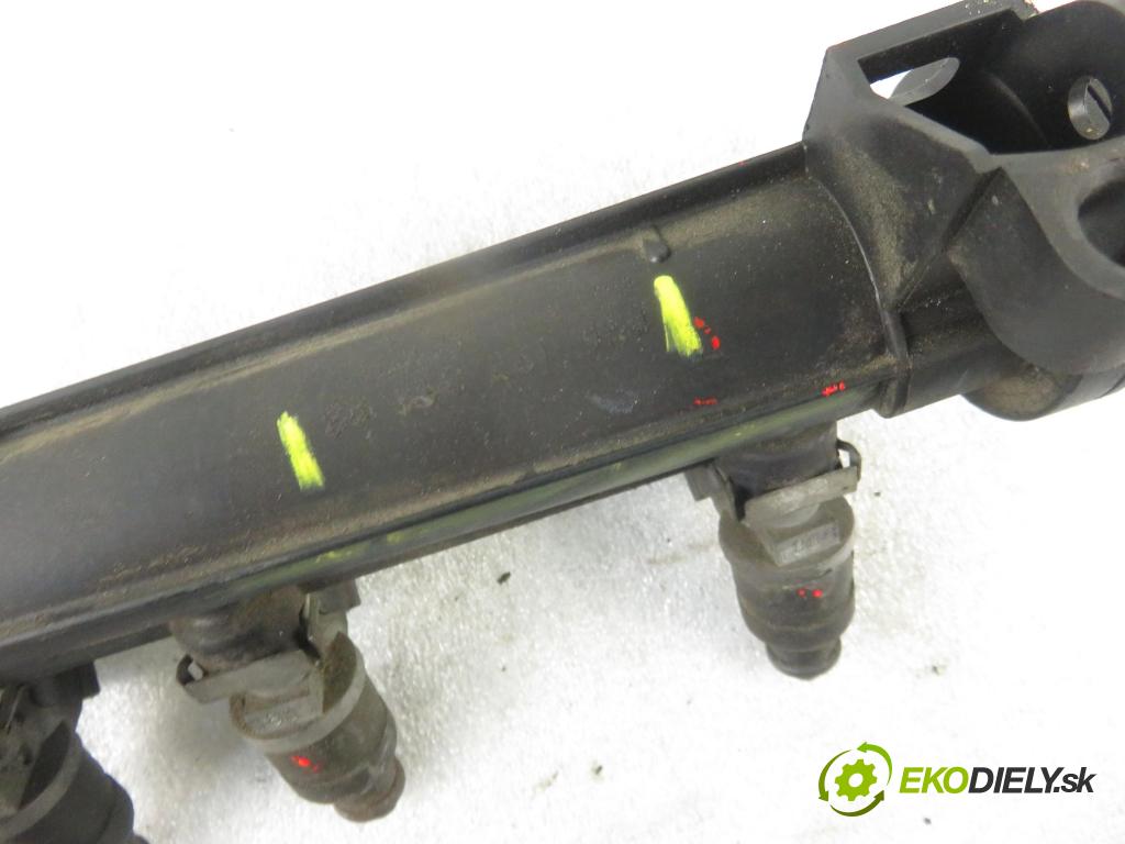 SKODA OCTAVIA II (1Z3) LIFTBACK 2006 75,00 1.6 - BSE 1595,00 Lišta vstrekovacia 06A133317AS ; 06A906031BT (Vstrekovacie lišty)