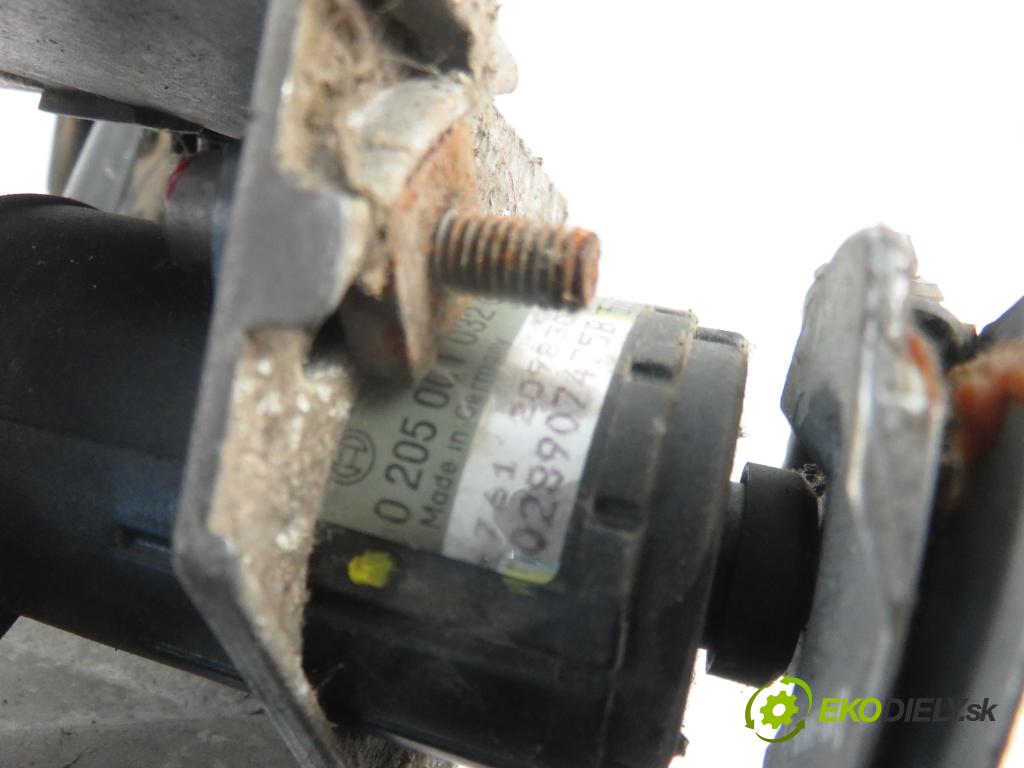 AUDI A6 (4A, C4) SEDAN 1997 0,00 2.5 TDI - AAT 2461,00 Potenciometer plynu 0205001032 ; 028907475B (Pedále)