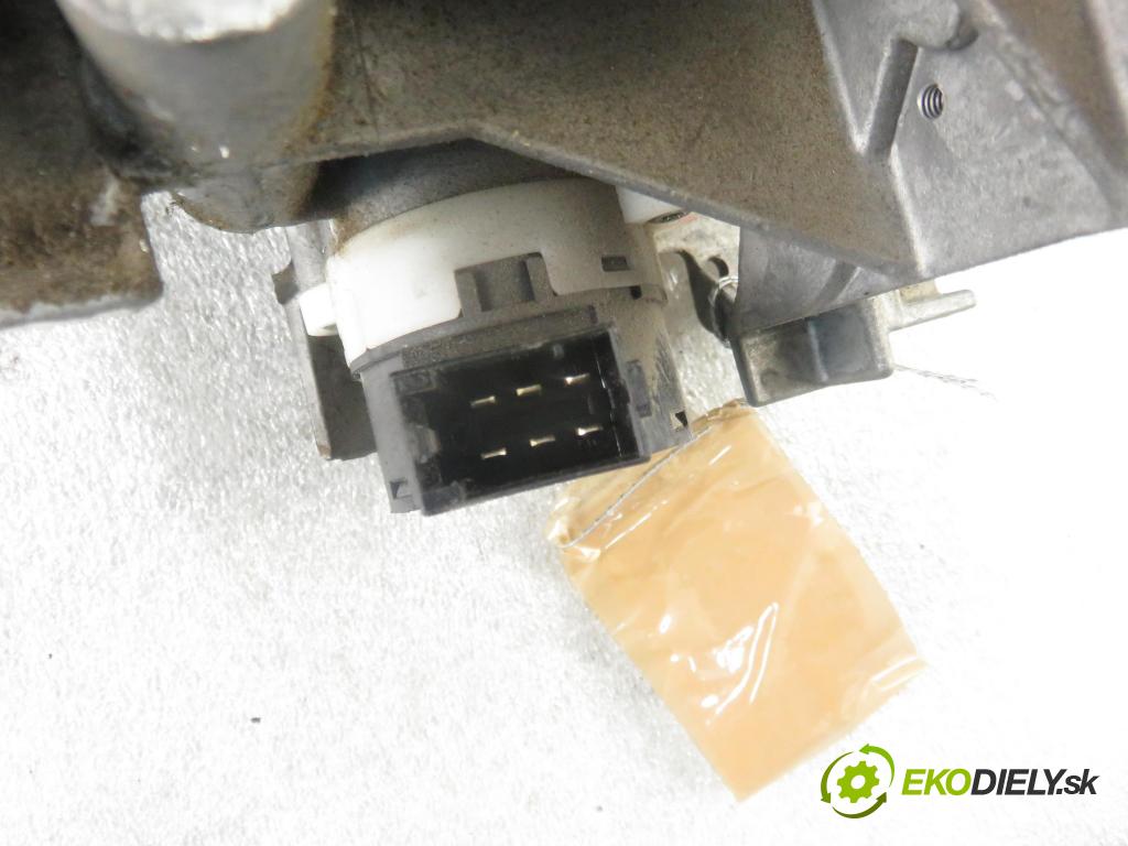 MAN TGX I CIĄGNIK SIODŁOWY 2014 353,00 18.480 - D 2676 LF 25 12419,00 spinačka 7360051146 (Spínacie skrinky a kľúče)