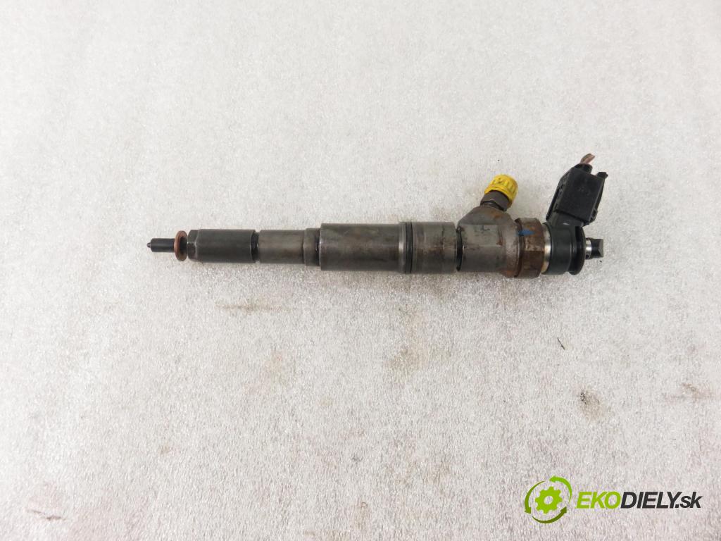 BMW 3 (E46) SEDAN 2002 110,00 320 d 150 - M47 D20 (204D4) 1995,00 vstrekovač 0445110080 ; 7788609 (Vstrekovač paliva)