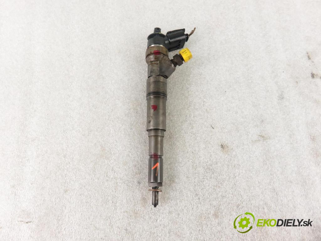 BMW 3 (E46) SEDAN 2002 110,00 320 d 150 - M47 D20 (204D4) 1995,00 vstrekovač 0445110080 ; 7788609 (Vstrekovač paliva)