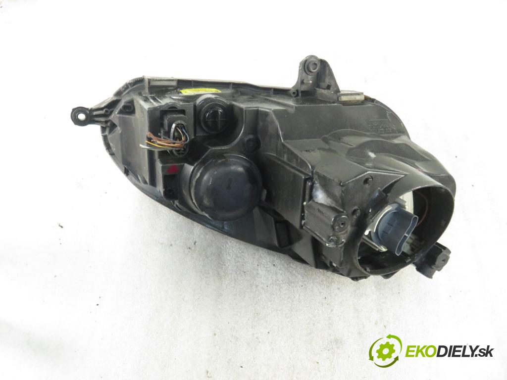 VW GOLF V (1K1) HB 2004 85,00 1.6 FSI - BAG 1598,00 Svetlo LP 1K6941005A ; 0301212201