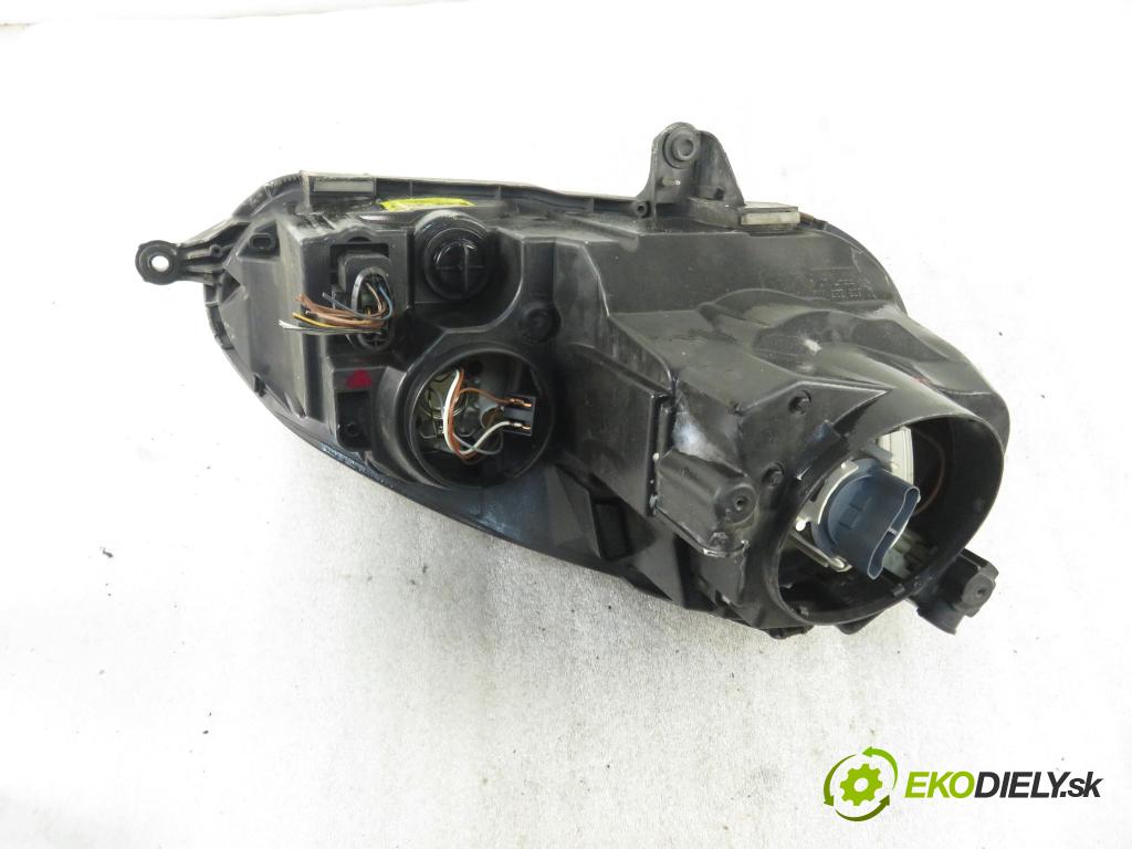 VW GOLF V (1K1) HB 2004 85,00 1.6 FSI - BAG 1598,00 Svetlo LP 1K6941005A ; 0301212201
