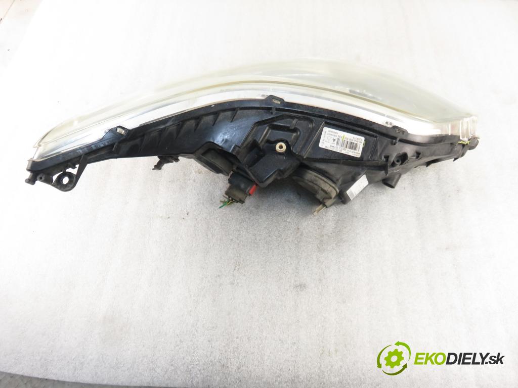 CITROEN C4 I (LC_) HB 2005 80,00 1.6 16V - NFU (TU5JP4) 1587,00 Svetlo LP 9646893980