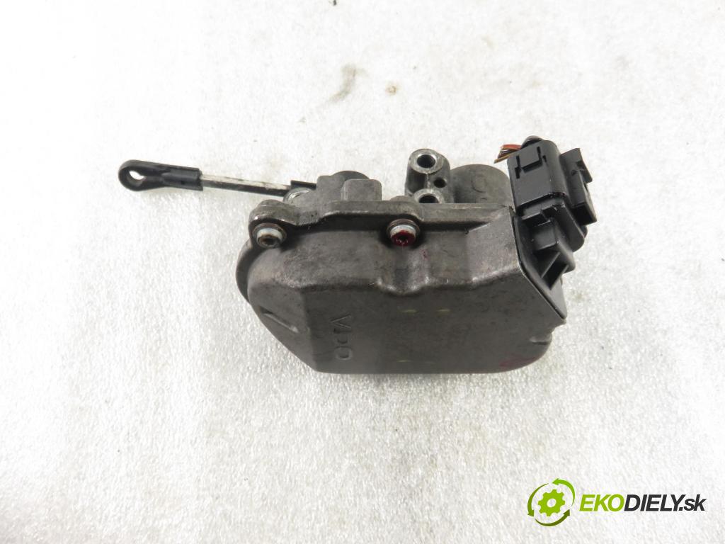 AUDI A6 (4F2, C6) SEDAN 2006 165,00 3.0 TDI quattro - BMK 2967,00 nastavovač svod, potrubí 059129086E ; A2C53112910 (Ostatní)