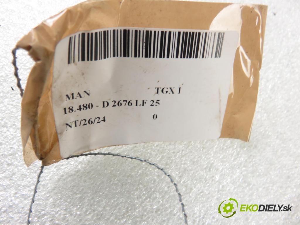 MAN TGX I CIĄGNIK SIODŁOWY 2014 353,00 18.480 - D 2676 LF 25 12419,00 Volant 81464306047 ; 81464326013 (Volanty)