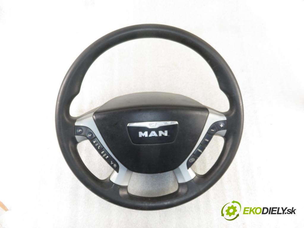 MAN TGX I CIĄGNIK SIODŁOWY 2014 353,00 18.480 - D 2676 LF 25 12419,00 Volant 81464306047 ; 81464326013 (Volanty)