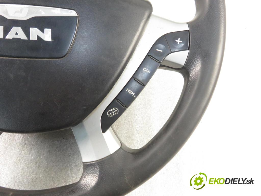 MAN TGX I CIĄGNIK SIODŁOWY 2014 353,00 18.480 - D 2676 LF 25 12419,00 Volant 81464306047 ; 81464326013 (Volanty)