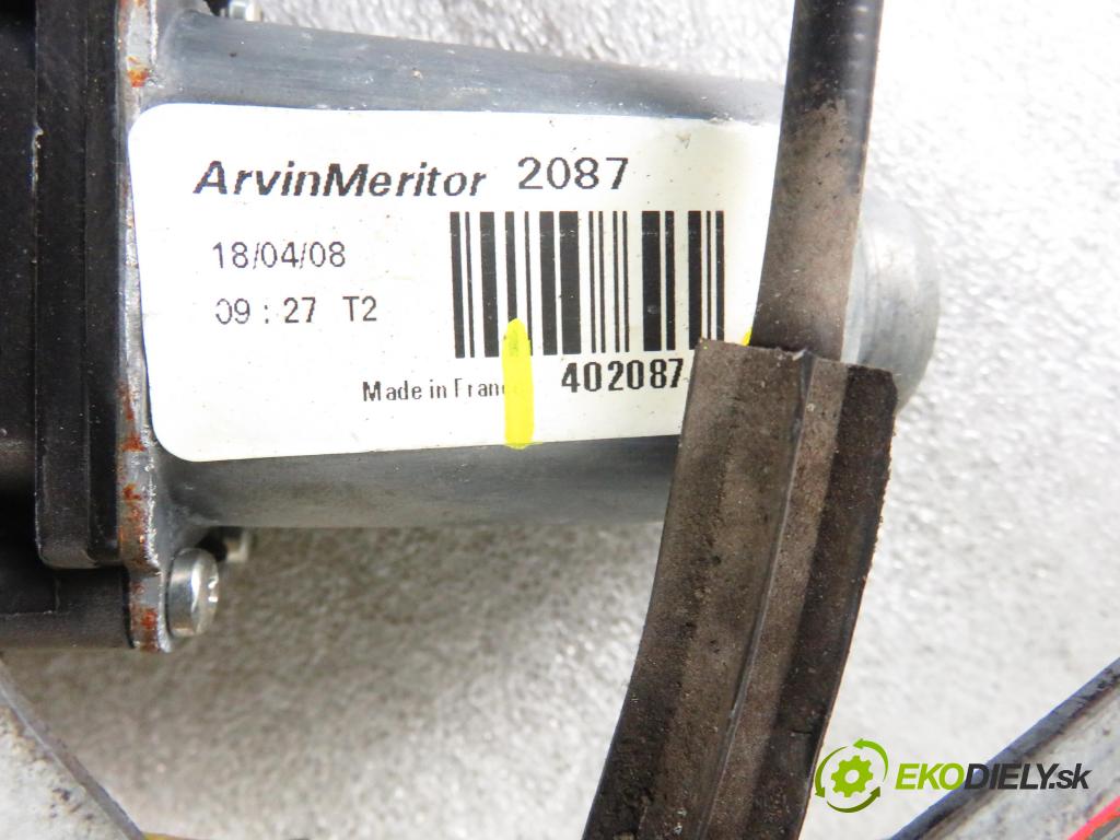 RENAULT KANGOO / GRAND KANGOO II (KW0/1_) KOMBIVAN 2008 63,00 1.5 dCi (KW0B) - K9K 802 1461,00 mechanismus oken 402087A