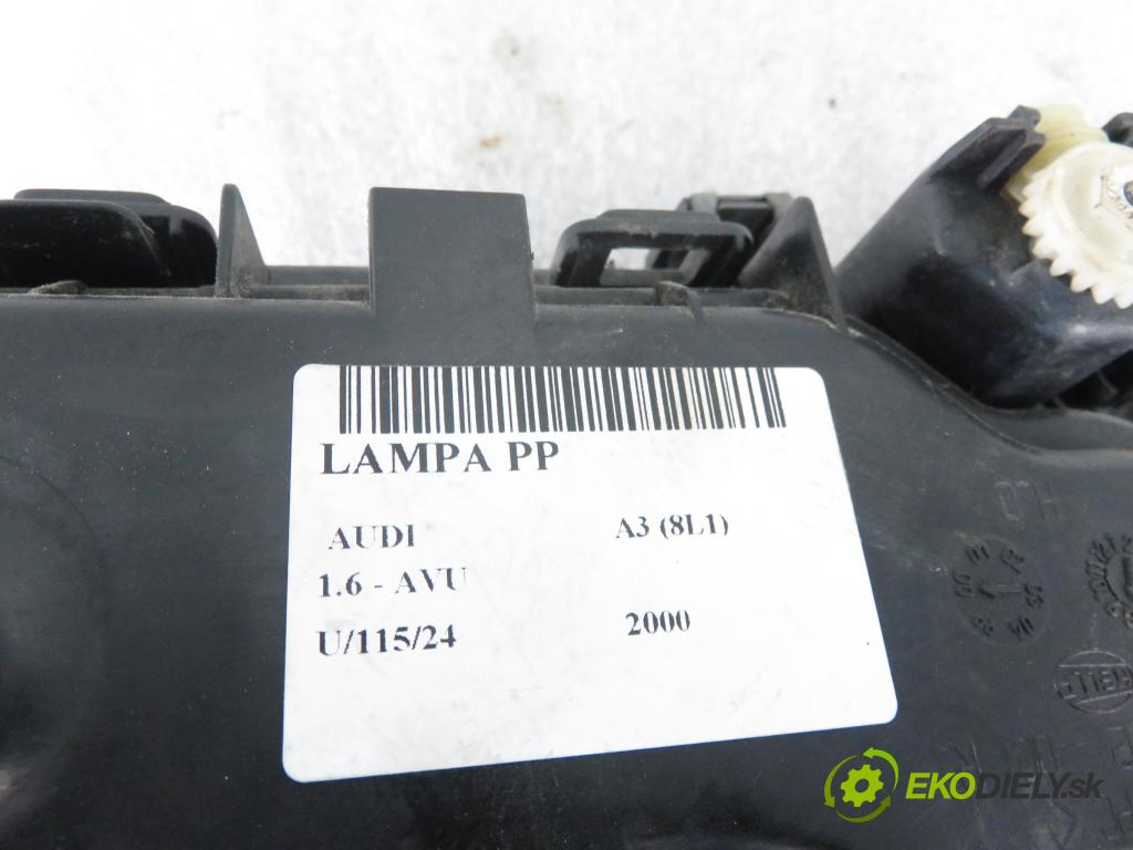 AUDI A3 (8L1) HB 2000 75,00 1.6 - AVU 1595,00 Svetlo PP