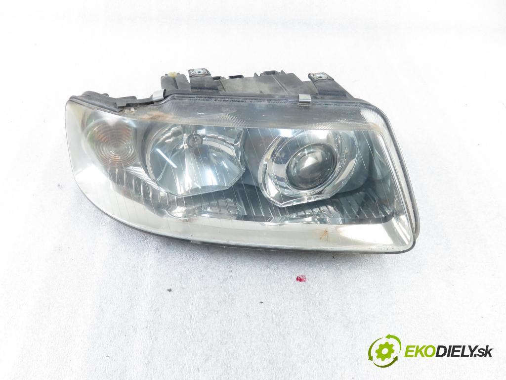 AUDI A3 (8L1) HB 2000 75,00 1.6 - AVU 1595,00 Svetlo PP