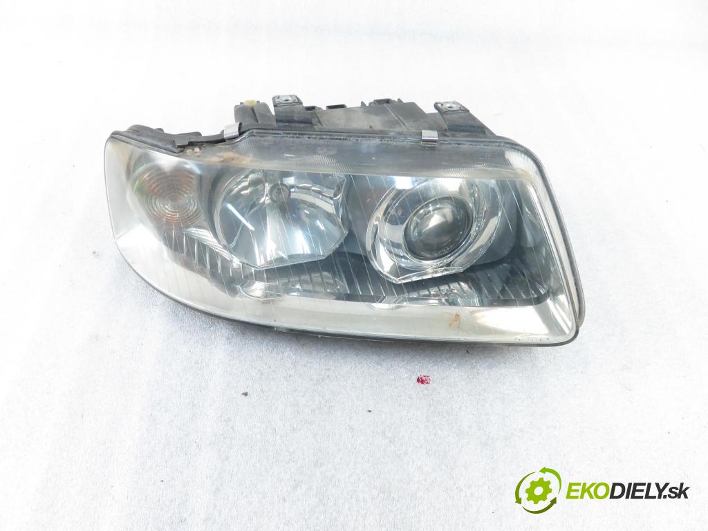 AUDI A3 (8L1) HB 2000 75,00 1.6 - AVU 1595,00 Svetlo PP