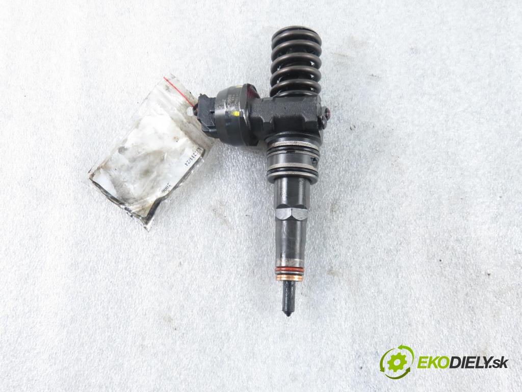 VW PASSAT B6 Variant (3C5) KOMBI 2006 77,00 1.9 TDI - BXE 1896,00 Vstrekovač 038130073AG ; 0414720215 (Vstrekovače)